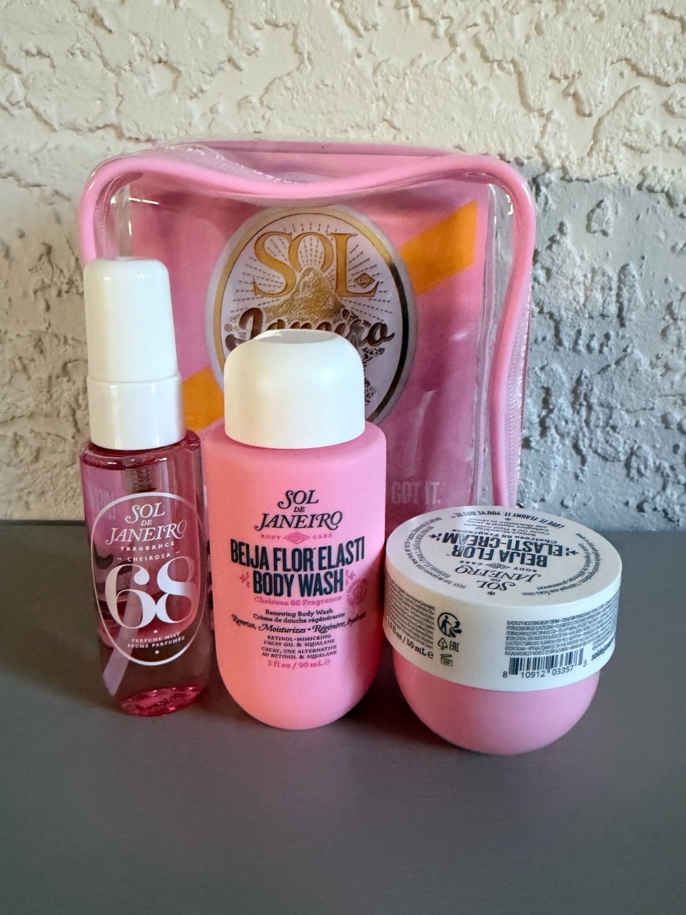 NEW Sol de Janeiro Pink Beija Flor Elasti Body Wash Spray Cream Bath Set travel